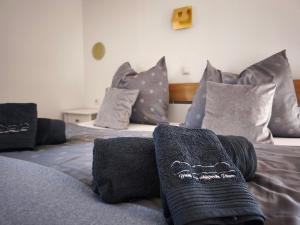 Posteľ alebo postele v izbe v ubytovaní Haus zum schlafenden Riesen