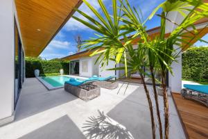 Πισίνα στο ή κοντά στο Private and Serene Bali Style Pool Villa