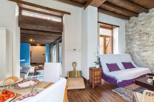 Gallery image of RedBlue Door Two Traditional Listed Houses in Pano Lefkara