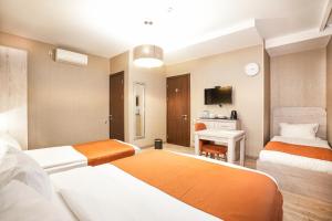 Letto o letti in una camera di 1 Hotel Borjomi