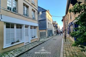 Cartierul din jurul sau un cartier din apropierea acestui apartament