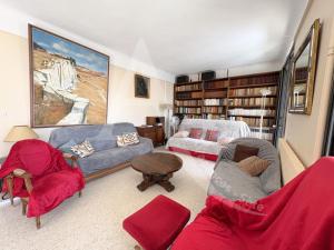 Posezení v ubytování MAISON 3 CHAMBRES MONT SAINT CLAIR