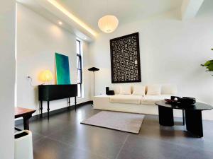 Gallery image of Black City Cafe in Dali