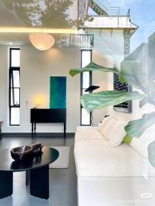 Gallery image of Black City Cafe in Dali