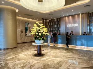 Vstupní hala nebo recepce v ubytování Lotus Alacarte Hạ Long Hotel + 18 fotografií