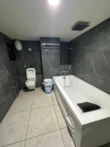 Koupelna v ubytování Hotel Shyam Paradise