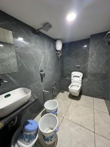 Koupelna v ubytování Hotel Shyam Paradise