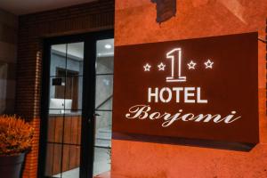 Certificato, attestato, insegna o altro documento esposto da 1 Hotel Borjomi