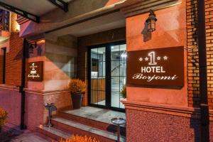 Certificato, attestato, insegna o altro documento esposto da 1 Hotel Borjomi