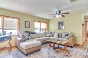 Afbeelding uit fotogalerij van Serene Lake Views Winter Haven Home in Winter Haven +20 foto's