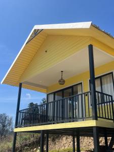 Gallery image of Cloudy Nandy Hills Poombarai in Kodaikānāl