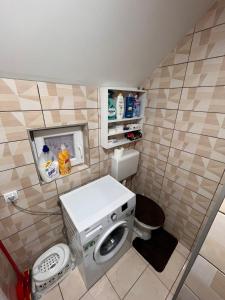 Koupelna v ubytování Apartman Dunja Šid