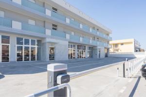 Budova, kde se aparthotel nachází