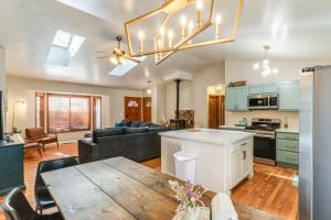 Gallery image of 10 Mi to Downtown Flagstaff Cozy Home with AandC in Mountainaire
