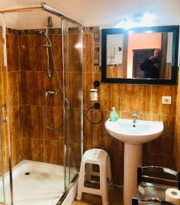 A bathroom at Cortijo Zalamea