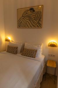 Ένα ή περισσότερα κρεβάτια σε δωμάτιο στο Charming house with Rooftop Pool