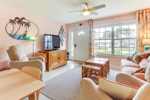 Gallery image of 4 Mi to Beaches Vibrant Stuart Villa with Patio! in Stuart