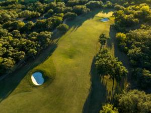 Golf v hotelu nebo okolí
