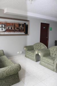 Hotel San Cayetano的休息区