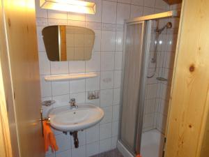 Kúpeľňa v ubytovaní Holiday-Appartements + 37 fotografií