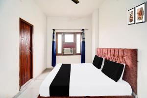 Fotografie z fotogalerie ubytování Spot on Highway Haveli v destinaci Roorkee