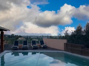 アリケスにあるVilla in Alykes with Private Pool & Sea Viewsのギャラリーの写真