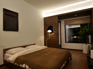 Gallery image of Black City Cafe in Dali