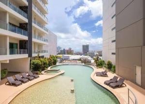 Bazén v ubytování Simply The Best nebo v jeho okolí