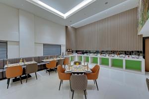 Restaurace v ubytování Click Collection Shikrapur, Ranjangaon