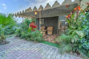 Vrt ispred objekta MST Farm And Resort