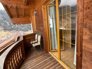 Balkón alebo terasa v ubytovaní Chalet in Stubai Valley near Ski Slopes