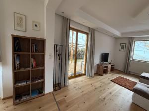 Knižnica v apartmáne