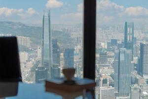深圳景观或在酒店看到的城市景观