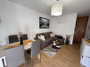 Kuchyň nebo kuchyňský kout v ubytování 024 Trilocale, Carisolo