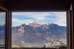 Vue générale sur la montagne ou vue sur la montagne depuis l'appartement