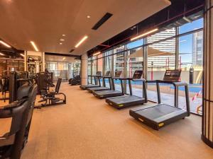 Fitness centrum a/nebo fitness zařízení v ubytování Frank Porter - Peninsula Five