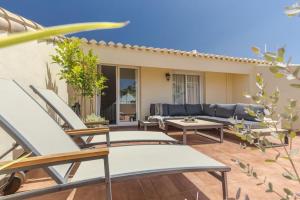 Patio lub wspólna przestrzeń na świeżym powietrzu w obiekcie La Manga Club Resort - Los Olivos 371