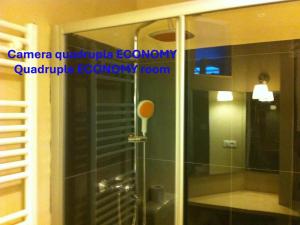 Koupelna v ubytování Residenza Navona Verona