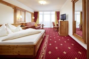 TV a/nebo společenská místnost v ubytování Hotel Seehof