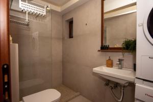 O baie la Coral Summer Lux Cottage +18 fotografii