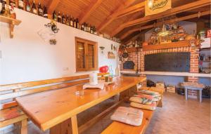 Φωτογραφία από το άλμπουμ του 2 Bedroom Stunning Apartment In Grizane σε Grižane