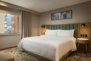 Letto o letti in una camera di Four Points by Sheraton Tequendama, Bogota