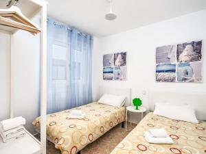 Postel nebo postele na pokoji v ubytování Apartment Carihuela Playa-2 by Interhome