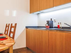 Η κουζίνα ή μικρή κουζίνα στο Studio Quille du Diable 4 by Interhome