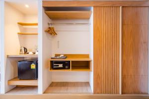Cuina o zona de cuina de Ayrest Hua Hin Hotel