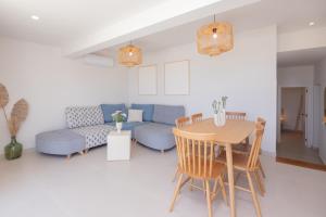 Posedenie v ubytovaní Villa Eden Beachfront Corralejo By Holidays Home