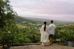 Gallery image of Luxury Hilltop Hideaway Private Outdoor Bath Stunning Hinterland Views in Mapleton