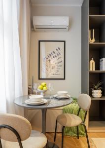 Posezení v ubytování Old Town - Carada 5 - UrbanNest Bucharest