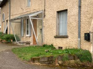 Κήπος έξω από το Maison familiale rénovée avec wifi, proche de sites historiques - FR-1-584-371