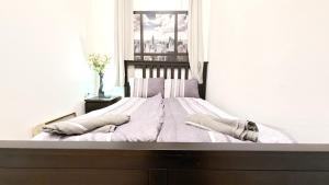 Fotografie z fotogalerie ubytování XBRO 4 3 Comfortable rooms in Lugner City area ve Vídni